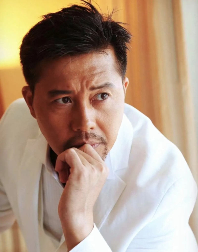 佟瑞欣：演伟人出圈，娶了大美女夏菁，妻子重病也不离不弃，60岁成人生赢家