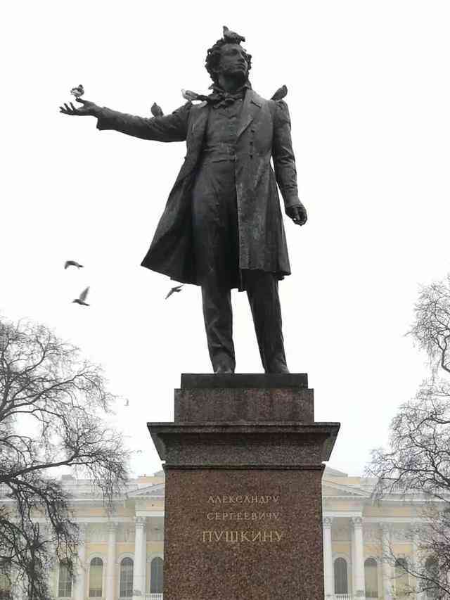 探索新闻领域:革新写作技艺,引领行业创新潮流 探索新闻领域:革新写作技艺,引领行业创新潮流