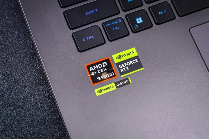 除了首发AMD 锐龙9 9955HX3D处理器，ROG魔霸9还有什么突破？_腾讯新闻